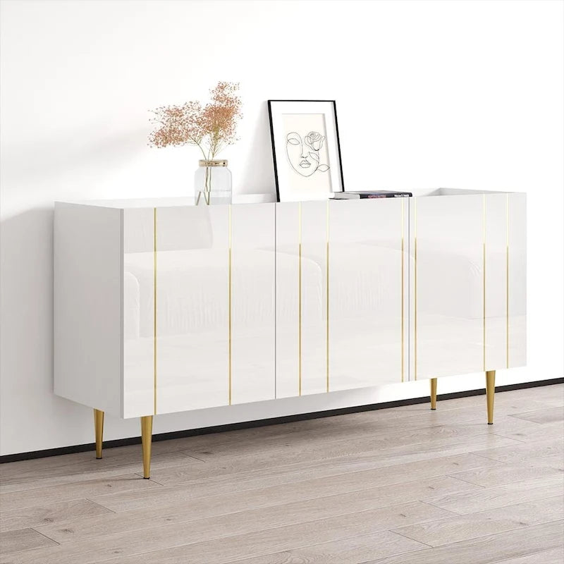 Credenza elegante in legno, struttura robusta per stoviglie e oggetti essenziali per la casa
