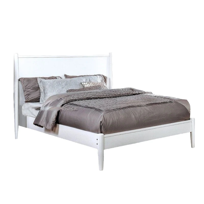 Letto a piattaforma in legno con gambe arrotondate e affusolate