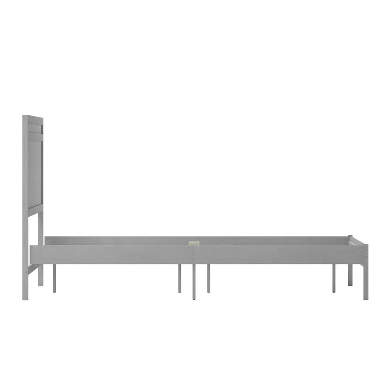 Letto a piattaforma in legno massello con testiera e doghe in legno